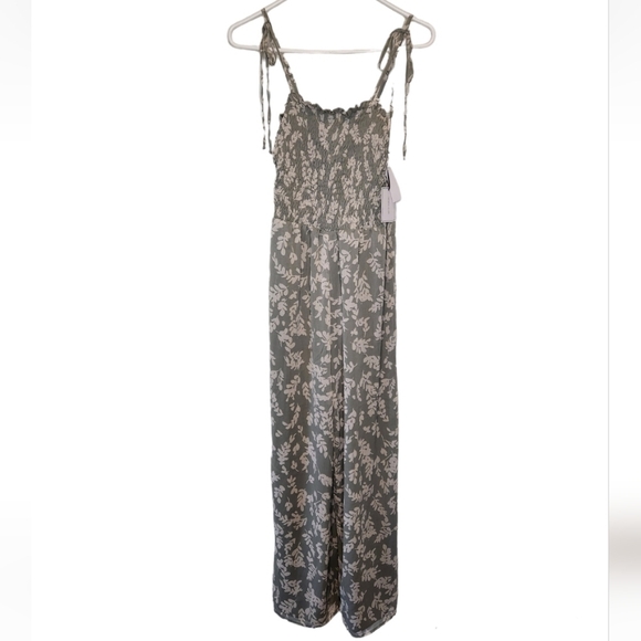 1.State Jumpsuit Women's Tie Shoulder Smocked Bodice Size Small Sage Gre… - Picture 7 of 16